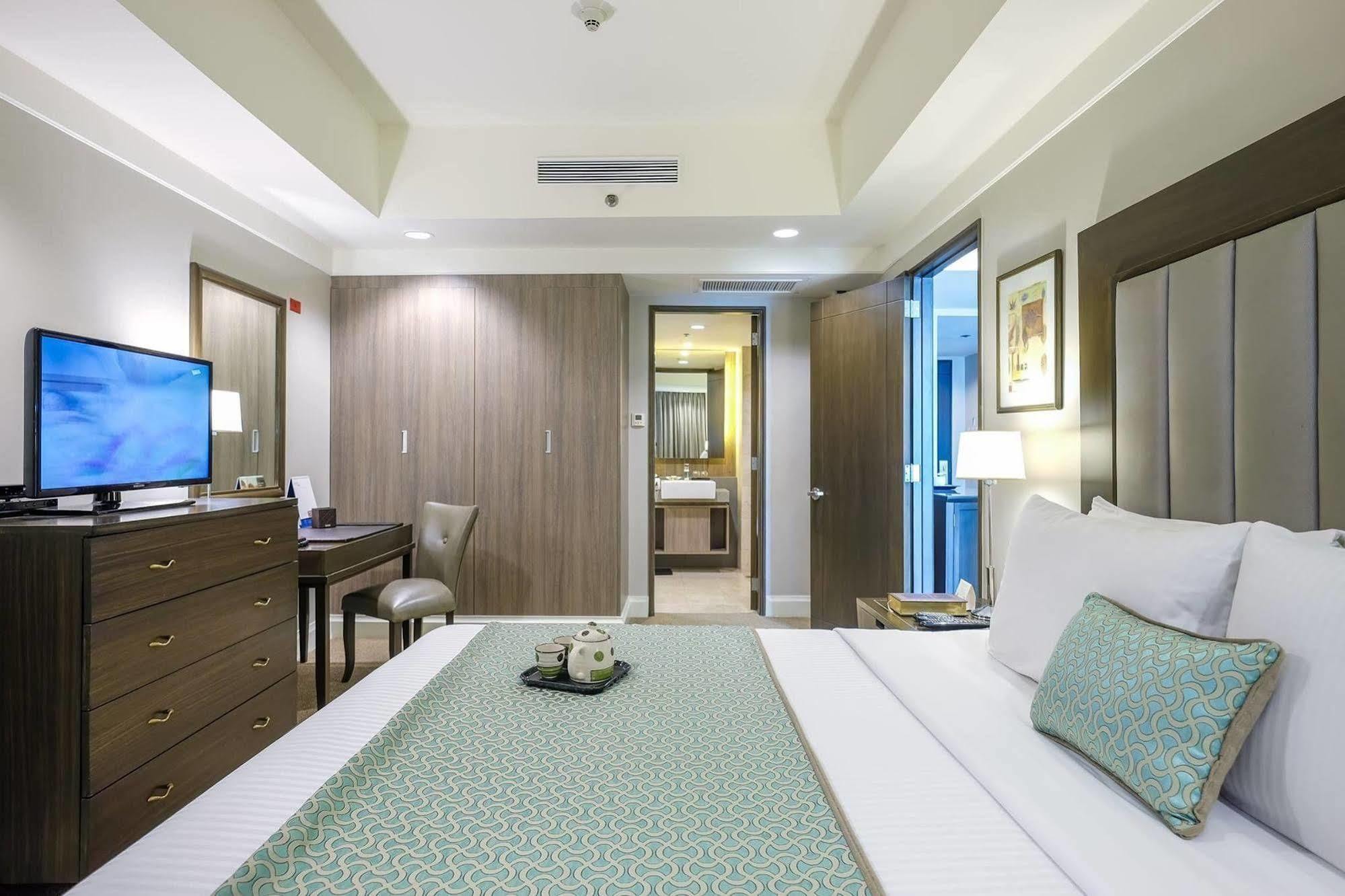 Somerset Millennium Makati Makati City Екстериор снимка